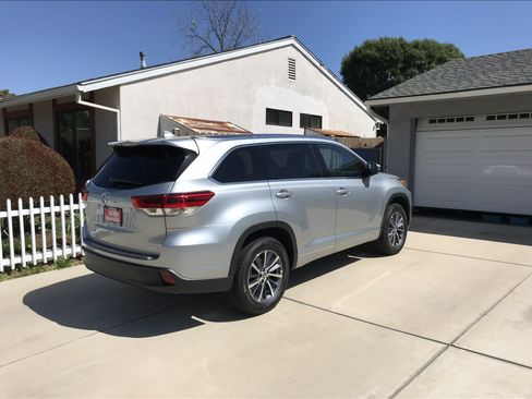Used 2018 Toyota Highlander XLE image 13