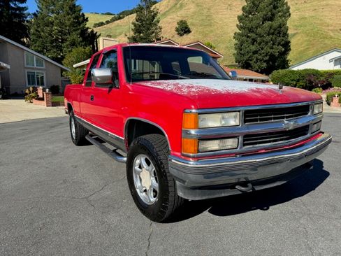 Used 1994 Chevrolet Silverado 1500 4x4 Extended Cab image 1