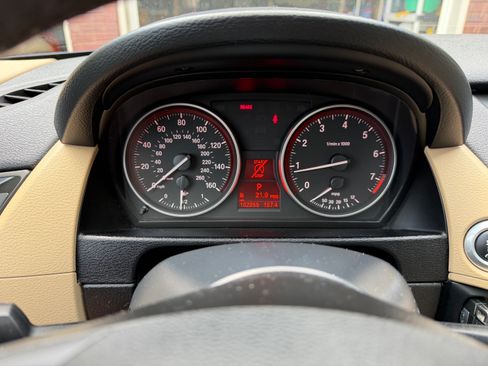 Used 2014 BMW X1 sDrive28i RWD image 1