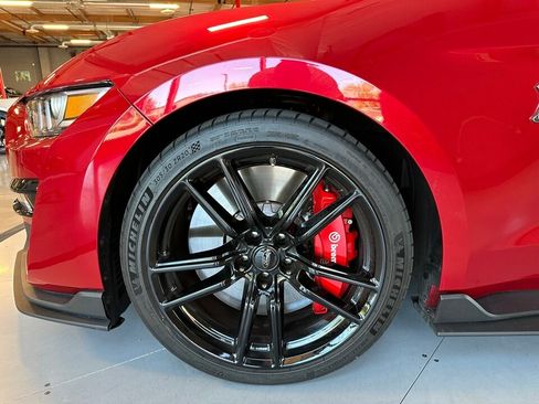 Used 2021 Ford Mustang Shelby GT500 w/ Technology Package image 13
