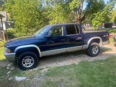 Used 2004 Dodge Dakota SLT