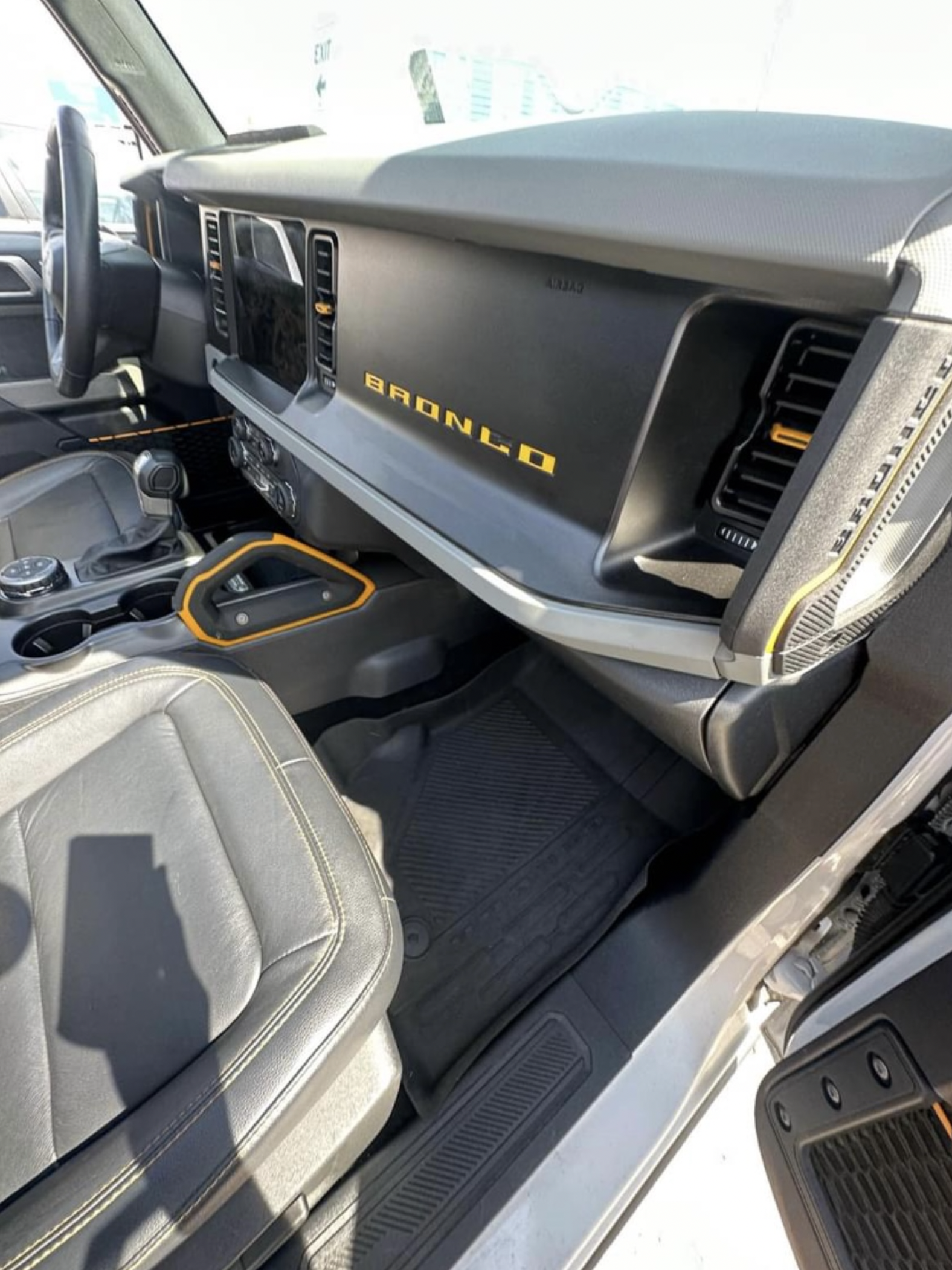 Used 2022 Ford Bronco Badlands AWD/4WD image 14