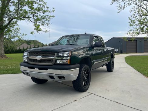 Used 2003 Chevrolet Silverado 1500 LT w/ Off-Road Package AWD/4WD image 4