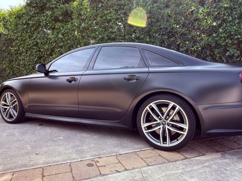 Used 2018 Audi S6 Premium Plus w/ Driver Assistance Package image 8