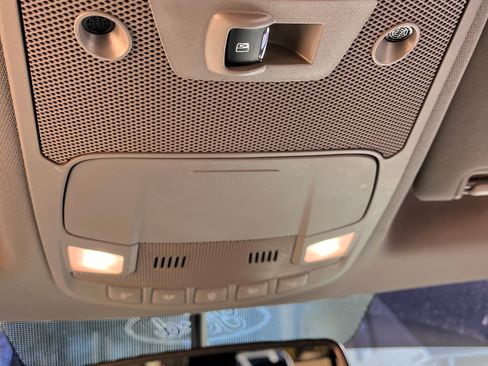 Used 2017 Ford F250 Lariat w/ Lariat Value Package image 32