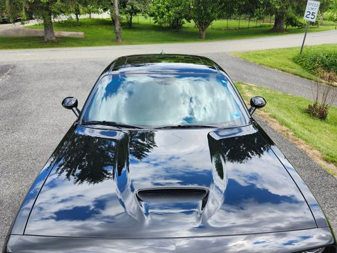Used 2019 Dodge Challenger R/T w/ Blacktop Package RWD image 9