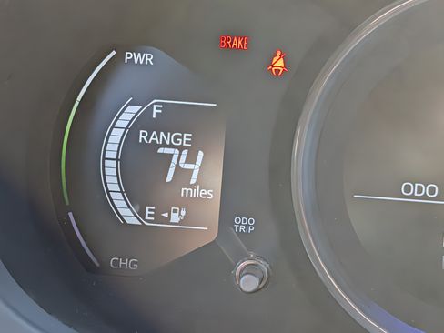 Used 2013 Toyota RAV4 EV image 12