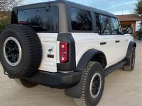 Used 2023 Ford Bronco Big Bend w/ Sasquatch Package image 5