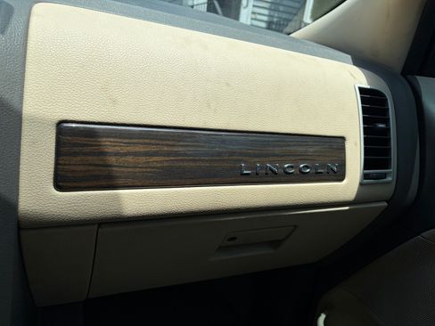 Used 2008 Lincoln MKX AWD image 14