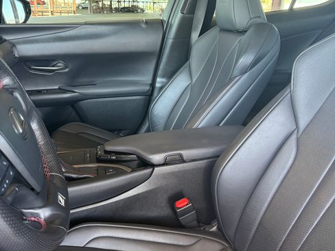 Used 2019 Lexus UX 200 F Sport image 13