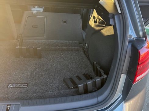 Used 2019 Volkswagen Golf SE w/ Driver Assistance Package image 24