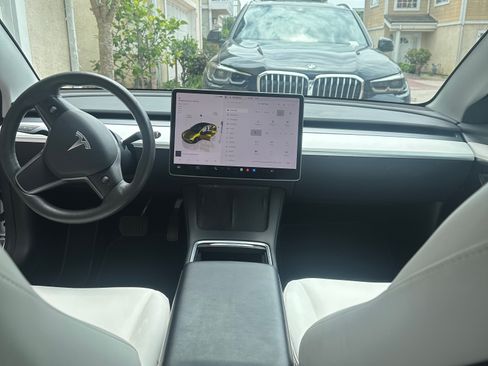 Used 2023 Tesla Model 3 Long Range AWD/4WD image 17