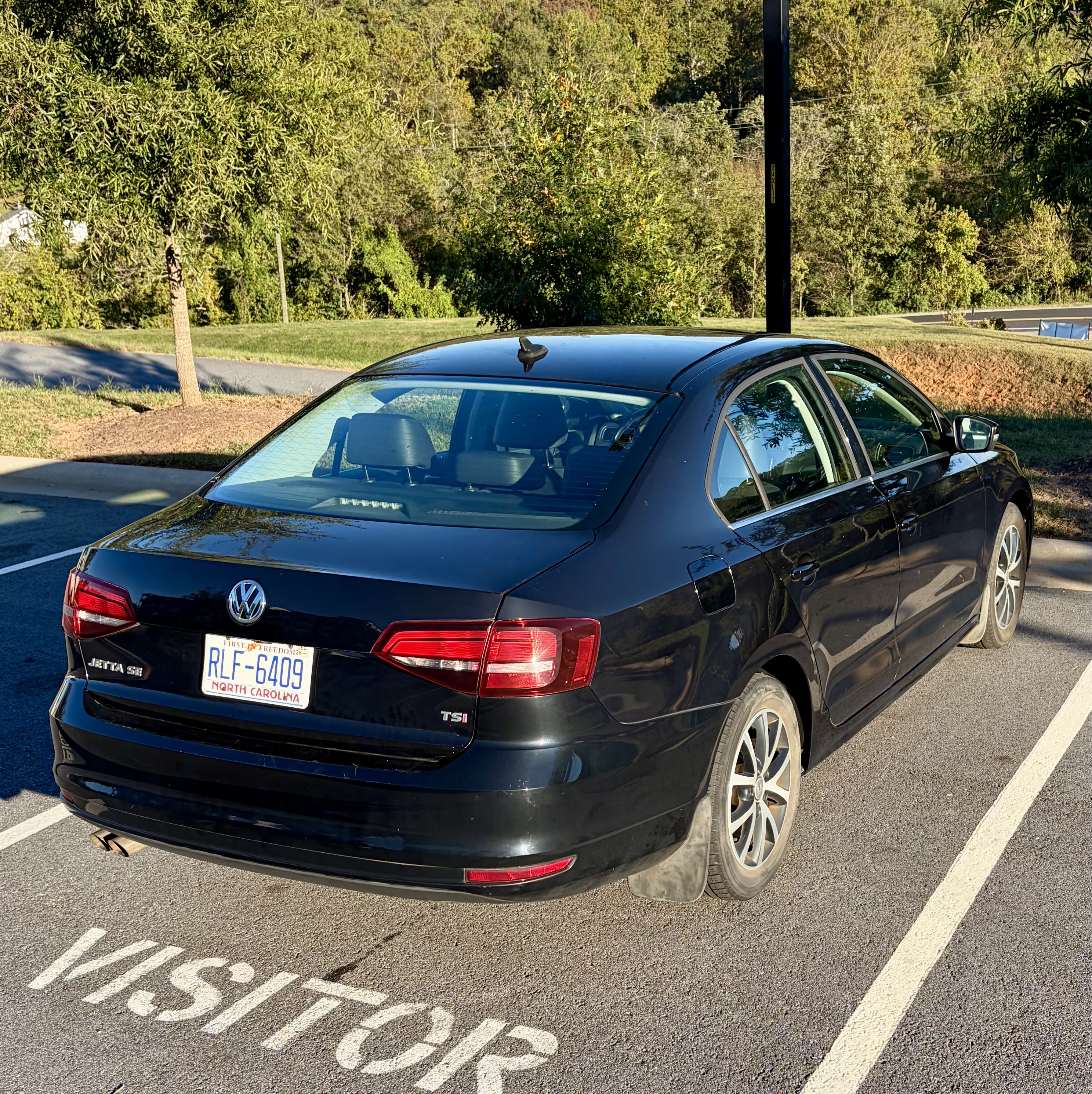 Used 2017 Volkswagen Jetta SE FWD image 6