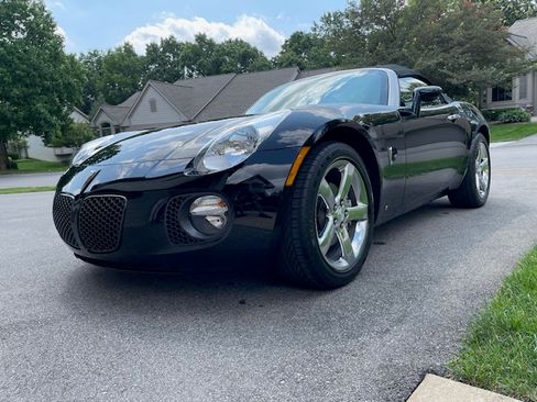 Used 2007 Pontiac Solstice GXP w/ Premium Package RWD image 5
