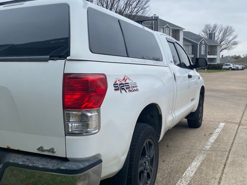 Used 2010 Toyota Tundra 4x4 Double Cab image 6