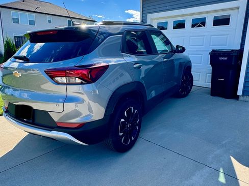 Used 2023 Chevrolet TrailBlazer LT w/ Convenience Package image 9