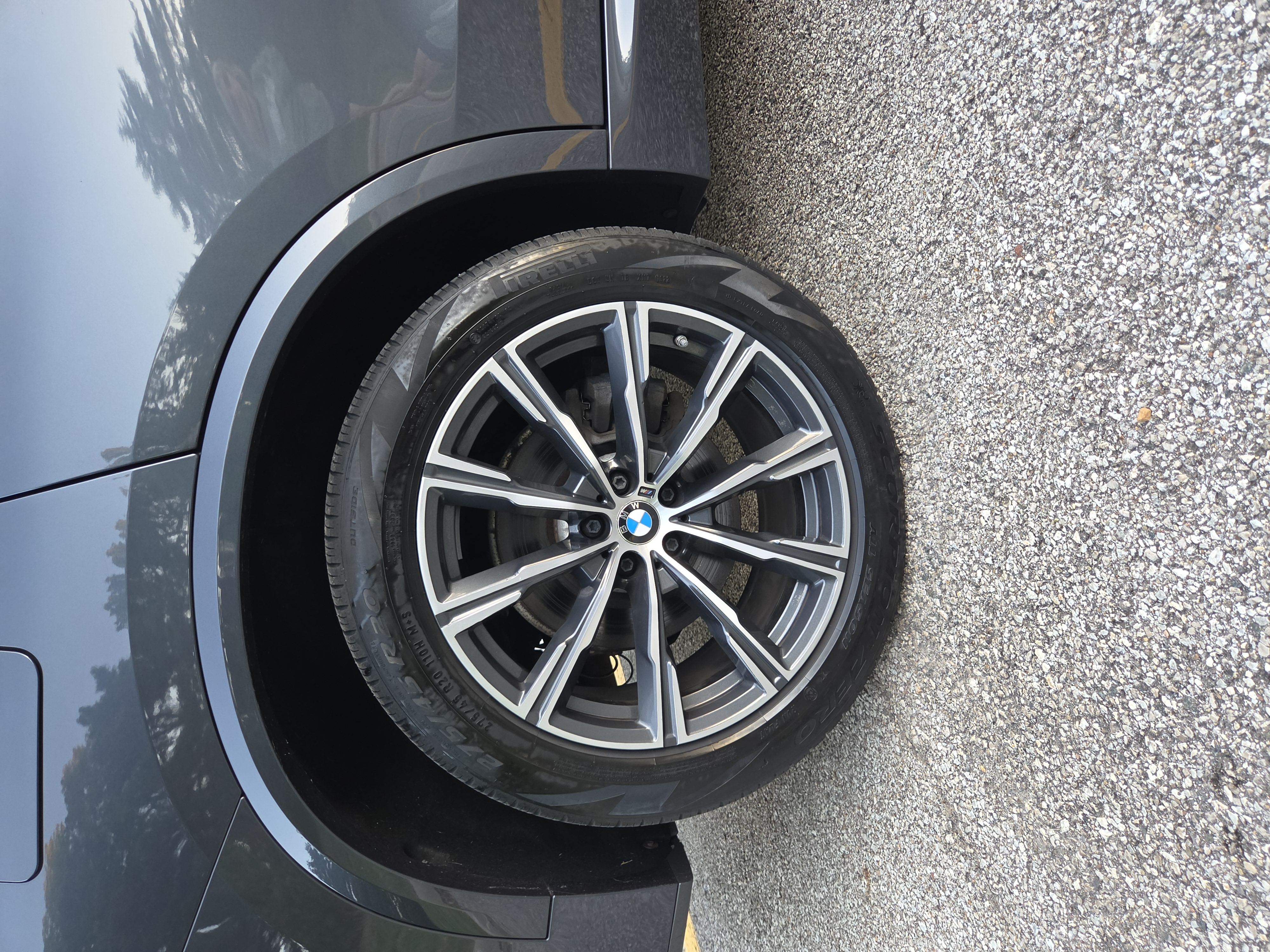 Used 2019 BMW X5 xDrive40i w/ M Sport Package AWD/4WD image 12