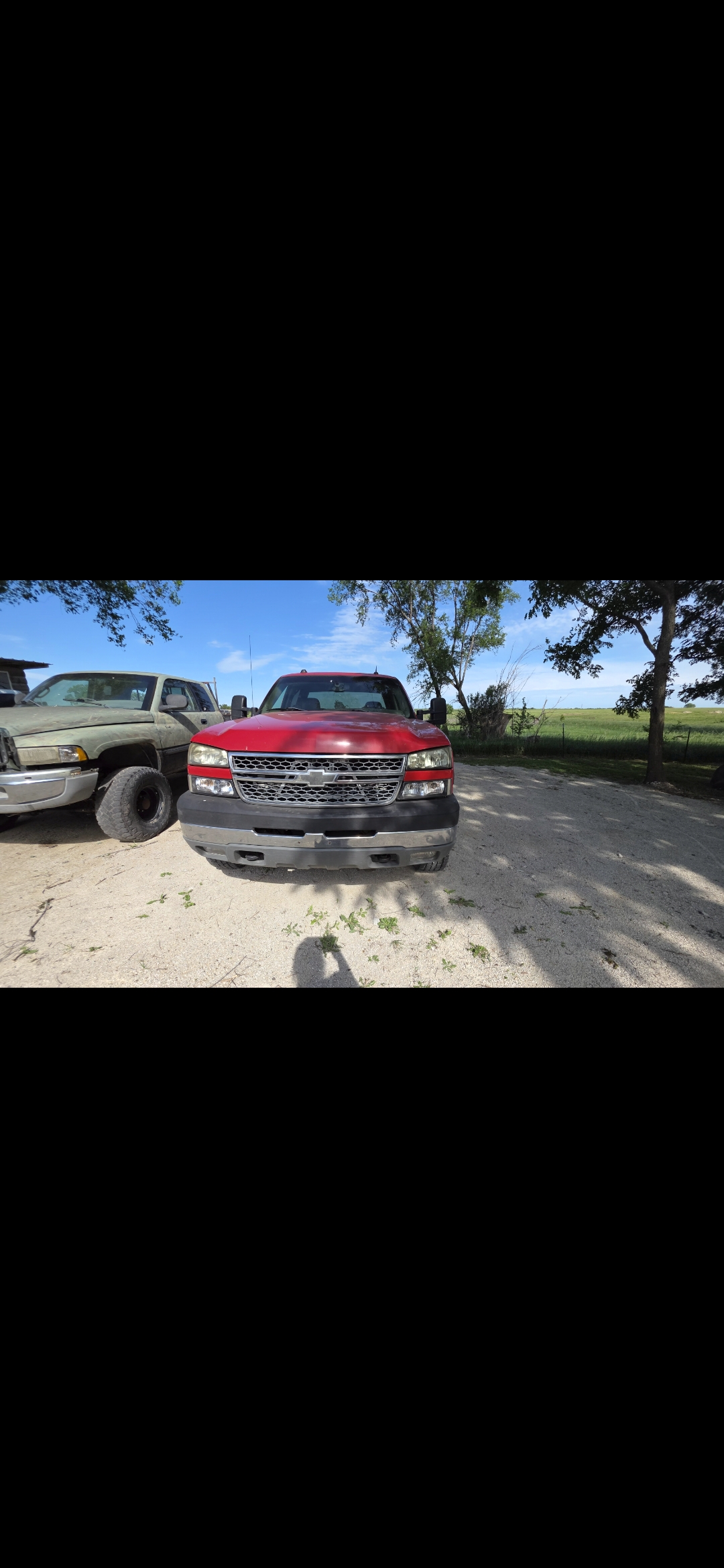 Used 2005 Chevrolet Silverado 2500 LT w/ Heavy-Duty Power Package AWD/4WD image 10