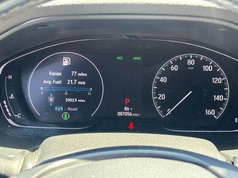 Used 2020 Honda Accord Sport image 2