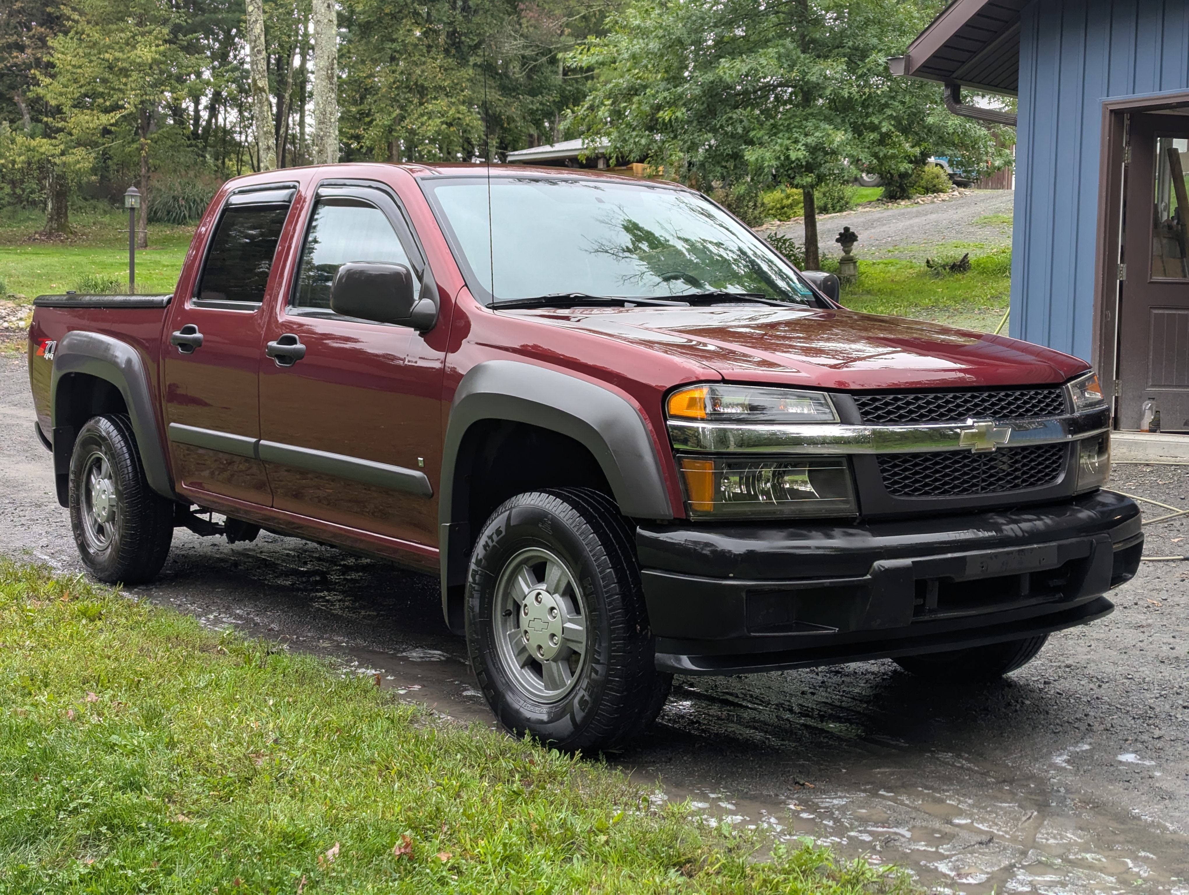 Used 2007 Chevrolet Colorado LT w/ LT Preferred Equipment Group AWD/4WD image 2