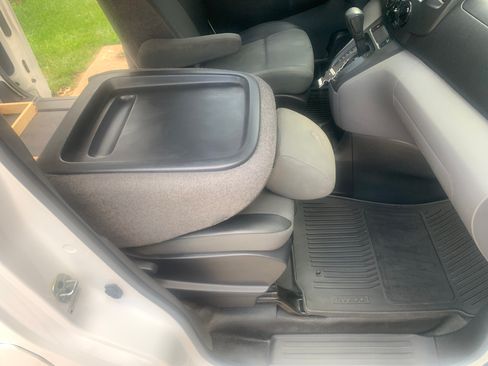 Used 2015 Nissan NV200 S w/ Cruise Control Package FWD image 9