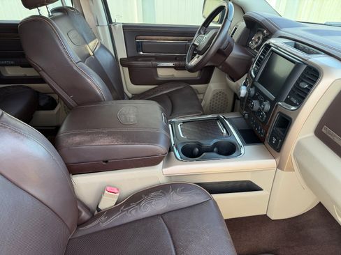 Used 2016 RAM 1500 Laramie Longhorn w/ Convenience Group AWD/4WD image 12
