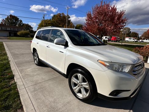 Used 2012 Toyota Highlander Limited image 16