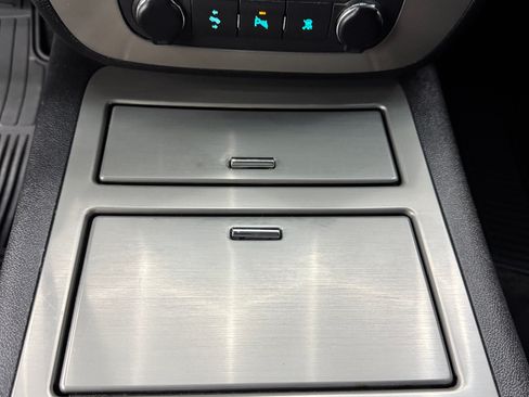 Used 2009 Chevrolet Avalanche LT AWD/4WD image 26