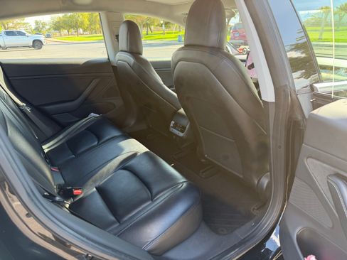 Used 2018 Tesla Model 3 Long Range AWD/4WD image 16