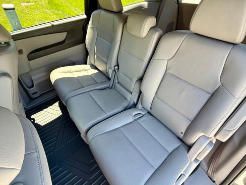 Used 2017 Honda Odyssey EX-L image 25
