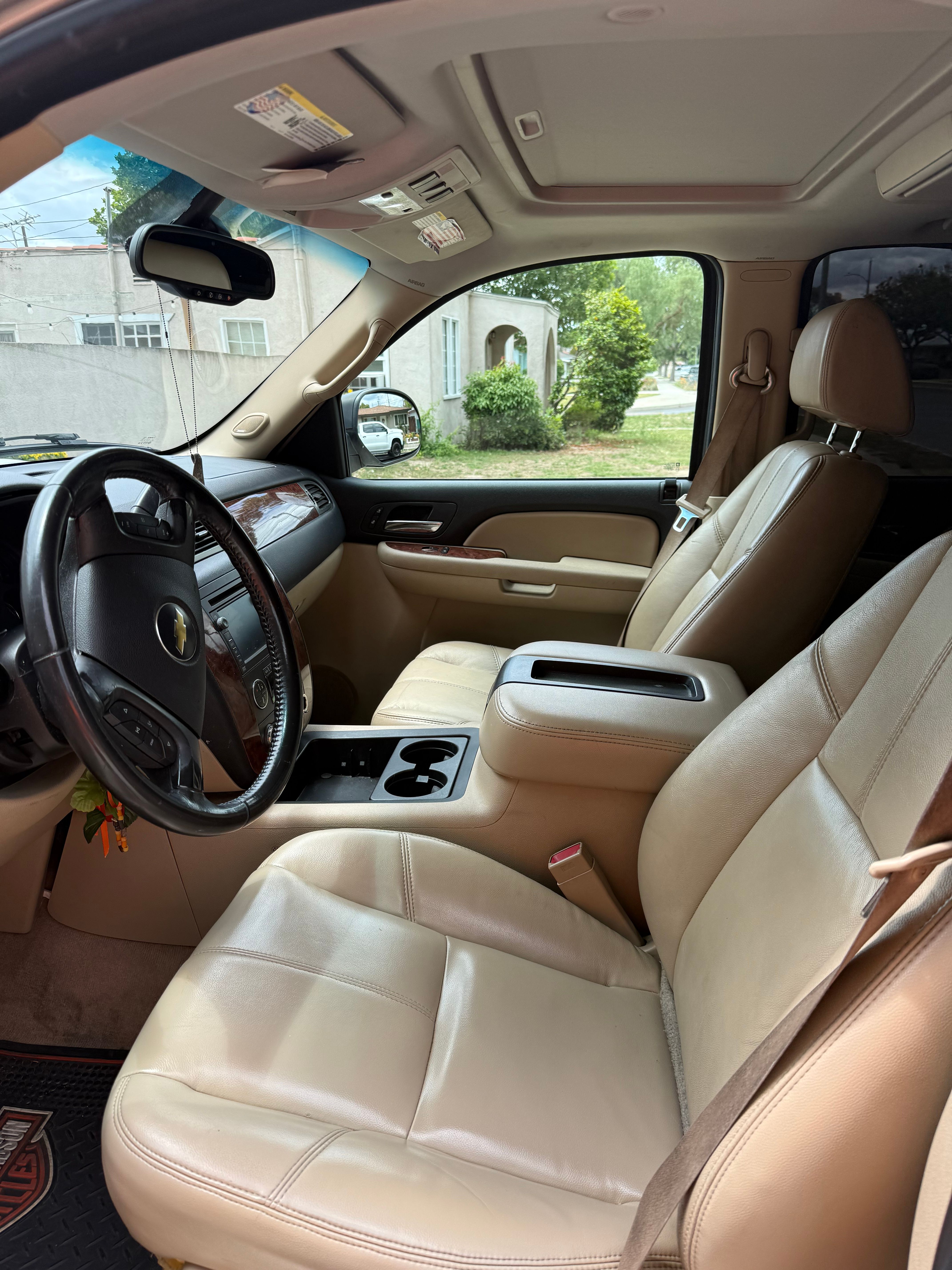 Used 2007 Chevrolet Tahoe LTZ w/ LTZ Preferred Equipment Group RWD image 13