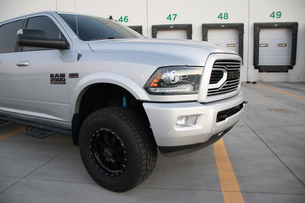 Used 2018 RAM 2500 Laramie w/ Sport Appearance Group AWD/4WD image 2