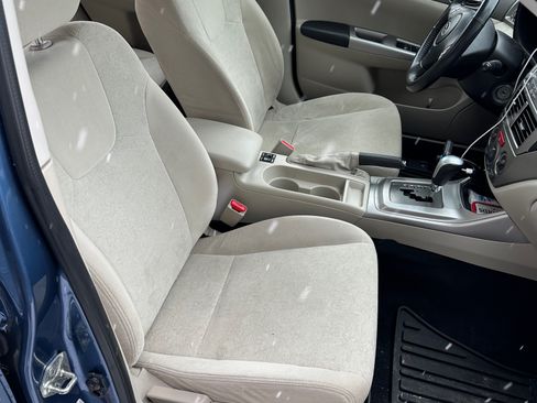 Used 2010 Subaru Impreza 2.5i Premium image 6