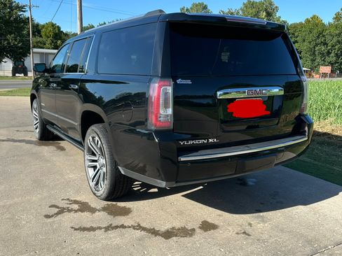 Used 2019 GMC Yukon XL Denali w/ Denali Ultimate Package AWD/4WD image 5