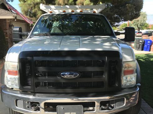 Used 2008 Ford F550 4x4 Crew Cab Super Duty image 2