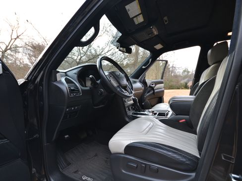 Used 2019 INFINITI QX80 Limited w/ All-Season Package image 19