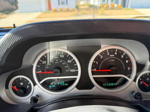 Used 2008 Jeep Wrangler Rubicon w/ Dual Top Group image 8