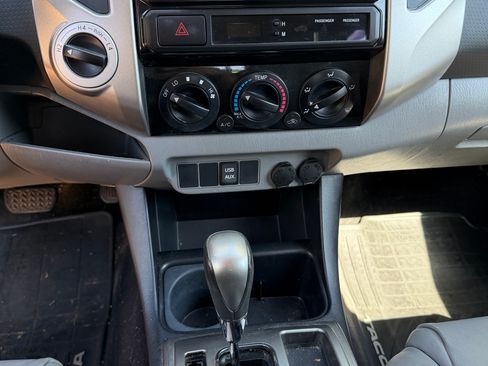 Used 2014 Toyota Tacoma 4x4 Double Cab w/ TRD Sport Package image 7