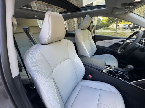 Used 2026 Toyota Camry XLE image 4