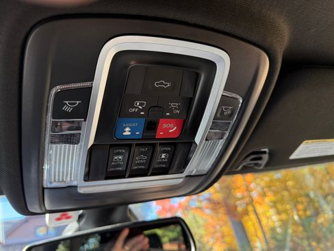 Used 2023 RAM 2500 Laramie image 22