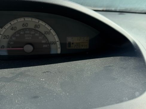 Used 2008 Toyota Yaris Sedan image 3