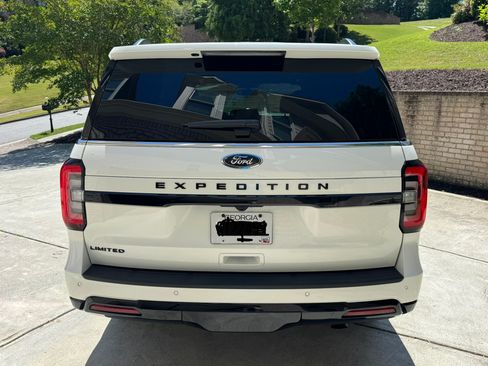Used 2024 Ford Expedition Limited RWD image 10