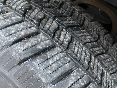 Used 2013 Chevrolet Suburban LTZ image 18