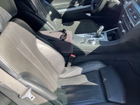 Used 2012 BMW 650i Coupe image 9