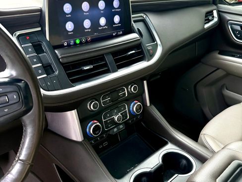 Used 2021 GMC Yukon SLT w/ SLT Luxury Plus Package image 5