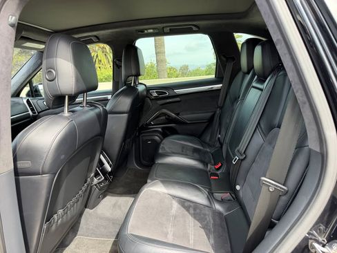 Used 2013 Porsche Cayenne GTS image 21
