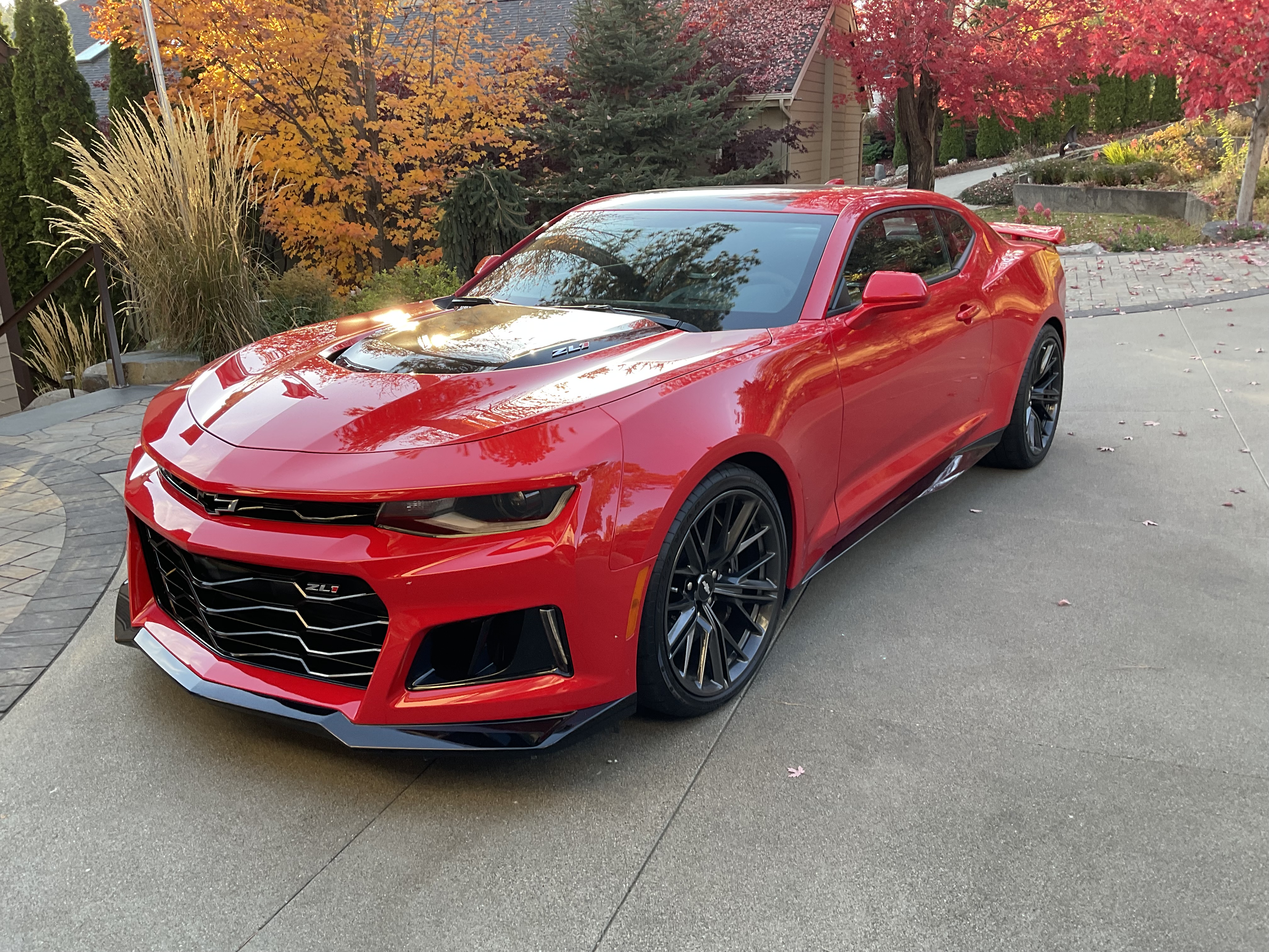 Used 2018 Chevrolet Camaro ZL1 RWD image 13
