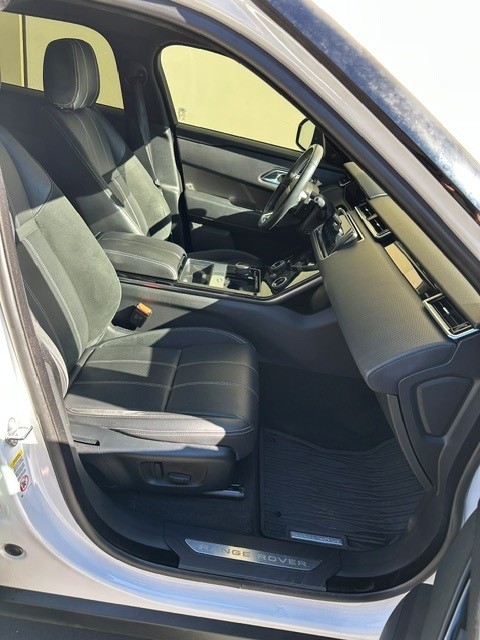 Used 2019 Land Rover Range Rover Velar S AWD/4WD image 13