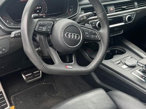 Used 2019 Audi RS 5 w/ Black Optic Carbon Package image 10