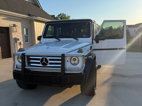 Used 2017 Mercedes-Benz G 550 image 2